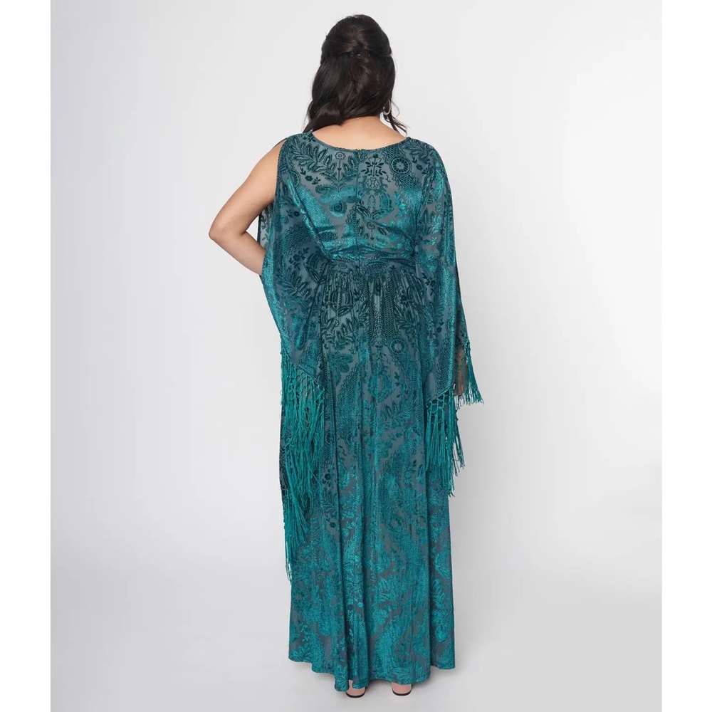 Emerald Floral Fringe Flutter Sleeve Caftan - Picture 3 of 3